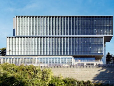 UW - Life Sciences Building